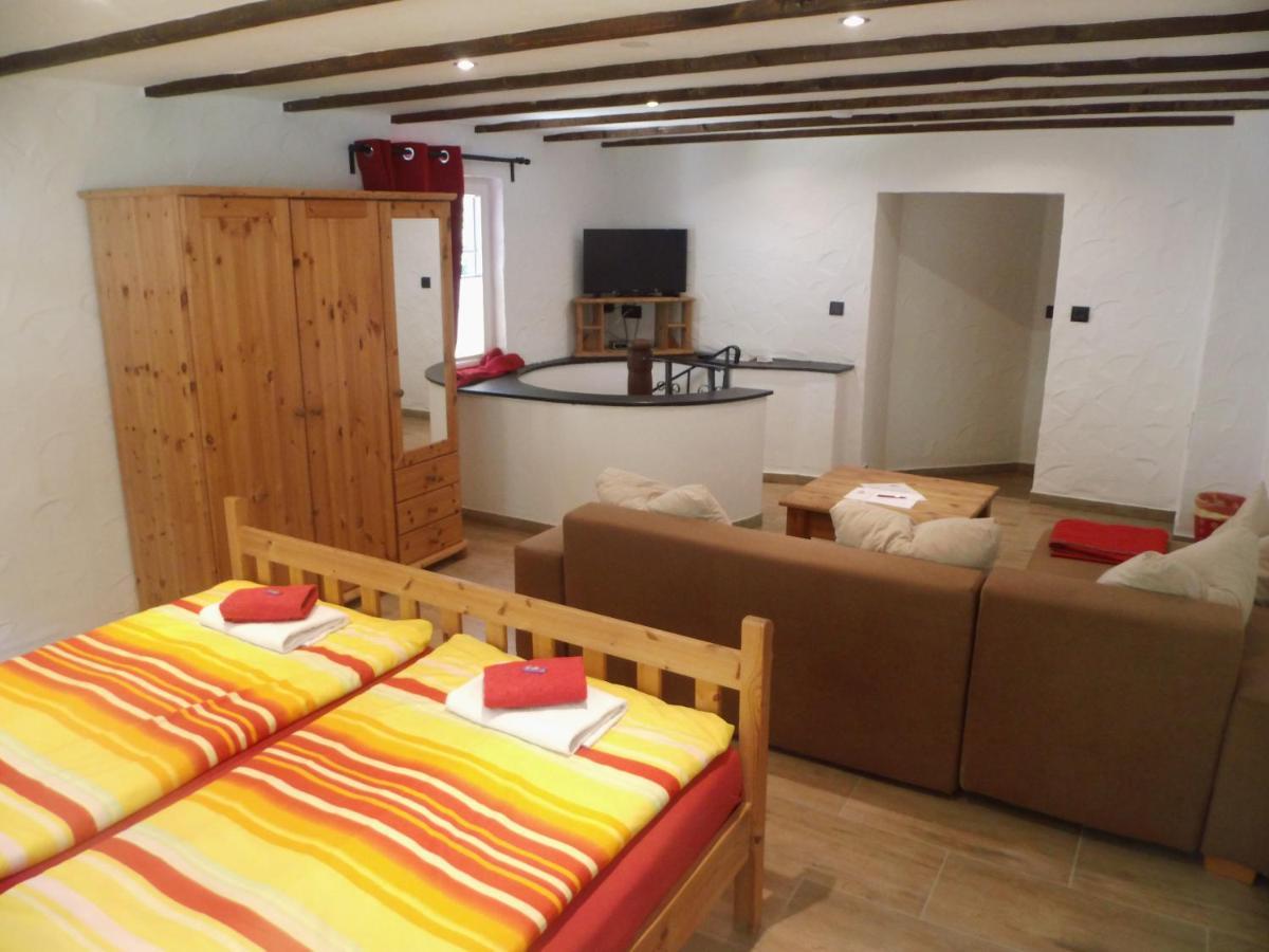 Pension Waldsauna อาร์นส์แบร์ก ภายนอก รูปภาพ